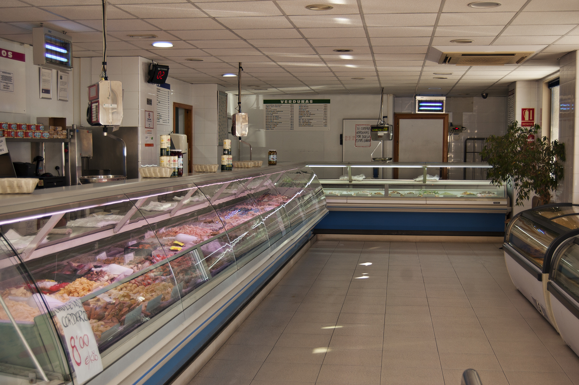 Distintos establecimientos de Congelados Petri